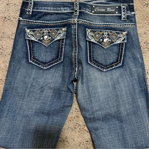 Cedar Rose boot cut jeans - Picture 4 of 5
